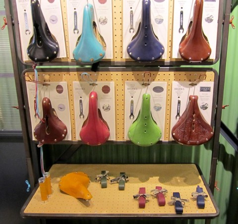 Wilson Brothers - BROOKS PORTA-SHOP
