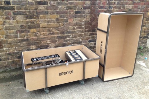 Wilson Brothers - BROOKS PORTA-SHOP