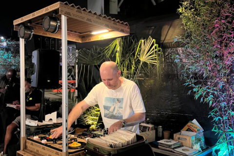 Wilson Brothers - MOBILE MUSIK KIOSK